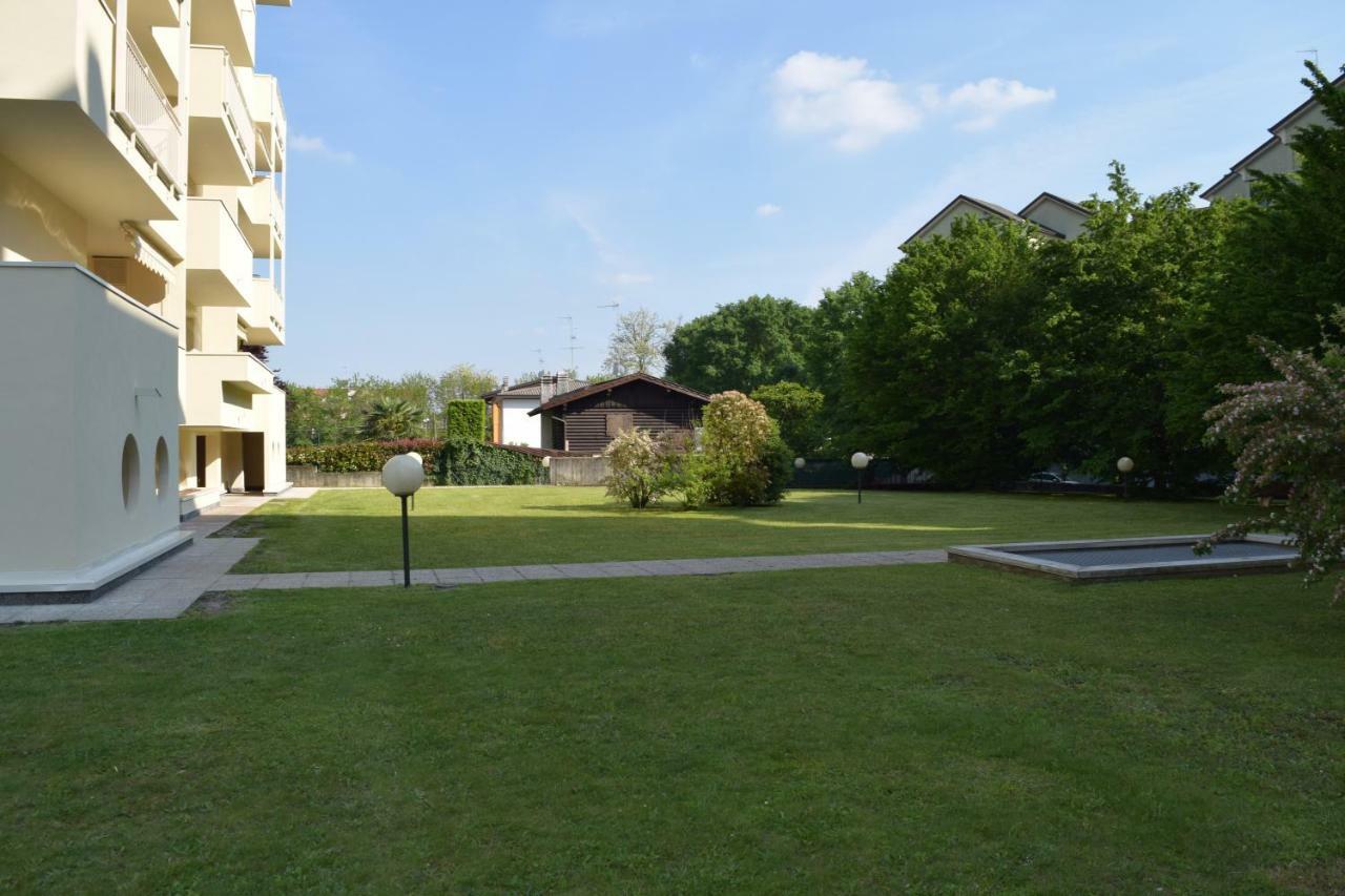 MC Malpensa Airport Home Gallarate Exterior foto